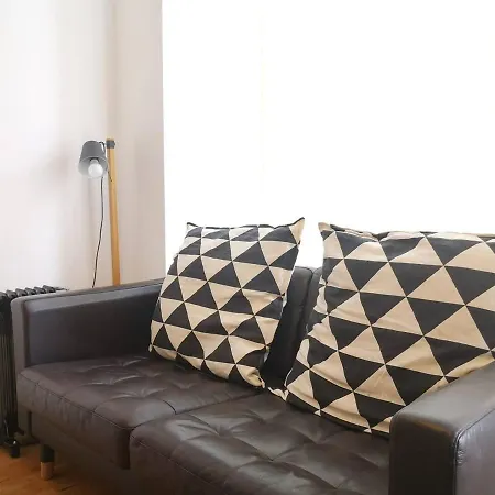 Apartment Culture Floppin *